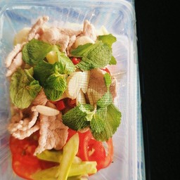 หมูมะนาว น้ำจิ้มรสเด้ด