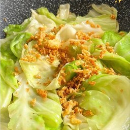 กะหล่ำปลีคั่วน้ำปลา (เป็นกับ)