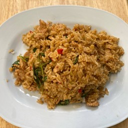 กะเพราหมูคลุกข้าว