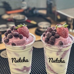 บลูเบอรี่สมูทตี้มิลค์