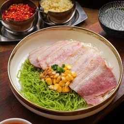 บะหมี่หยก เบคอนกระทะ