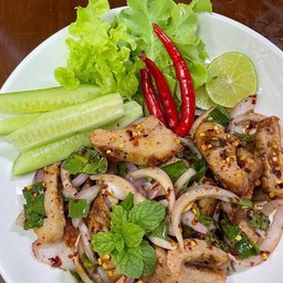 น้ำตกคอหมูย่าง