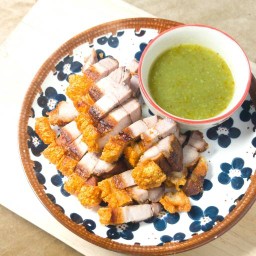 เจ้าลัทธิหมูกรอบ