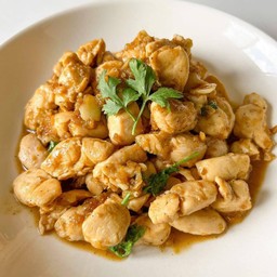 ไก่ผัดกระเทียม