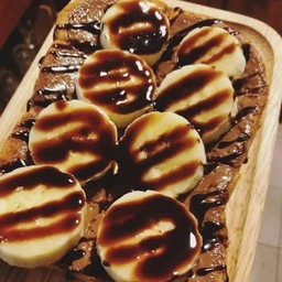 ขนมปังปิ้งเนยนูเทลล่ากล้วย แผ่นละ