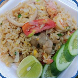 ข้าวผัดใข่ใส่หมู