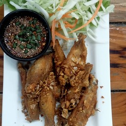 ปีกไก่ทอดน้ำปลา