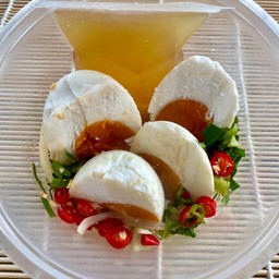 ยำไข่เค็ม