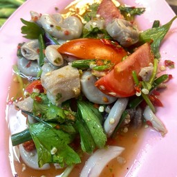 ยำไส้ตัน