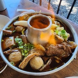 หม้อไฟรวมทุกอย่าง