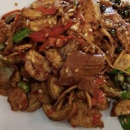 ข้าวผัดฉ่าขาหมู (ขาหมูเด้ง🐽)
