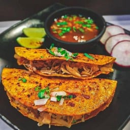 บีเรีย ทาโก้ 2 ชิ้น กับซุปถ้วยเล็ก