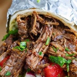 เบอร์ริโต้เนื้อตุ๋นฉีก