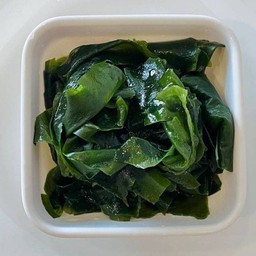 สาหร่ายวากาเมะ