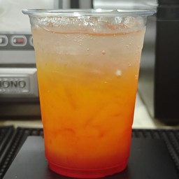 Orange Strawberry Soda ส้มสตรอว์เบอร์รี่โซดา