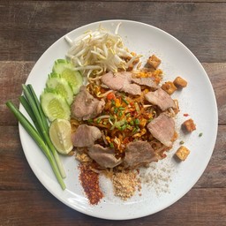 ผัดไทยหมูนุ่ม