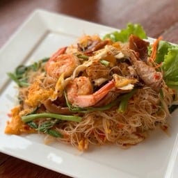 หมี่ผัดผักกระเฉด