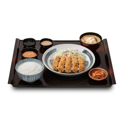 เซตชีสเบอร์เกอร์เนื้อชุบแป้งทอด