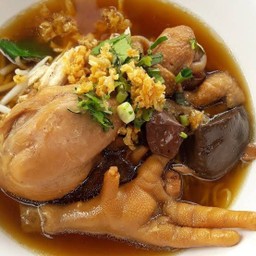 ก๋วยเตี๋ยวไก่มะระตุ๋นยาจีน