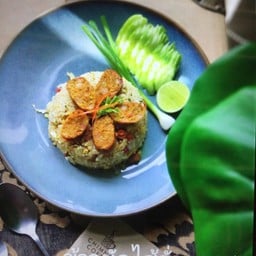 ข้าวผัดไส้อั่ว