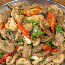 พริกไทยดำเครื่องในหมู