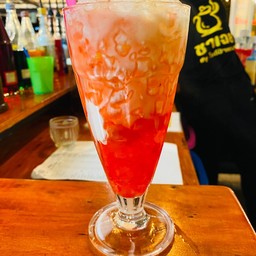 สตรอเบอร์รี่นมโสดดด