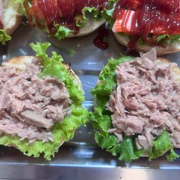 มินิเบอร์เกอร์ ทูน่า