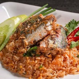 พริกแกงปลากระป๋องราดข้าว
