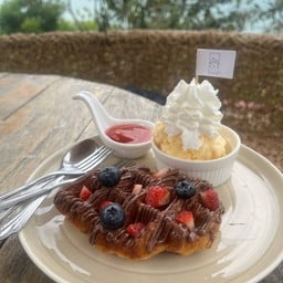 มัทรี วัลเลย์ & คาเฟ่