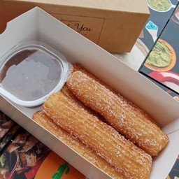 ชูโรส กับ ช็อกกาแลต ซอส