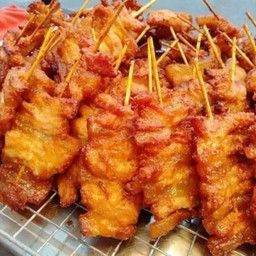 หมูเสียบไม้ 3ไม้ 40฿