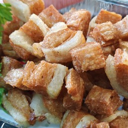 หมูสามชั้นทอด เจ