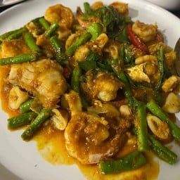 ทะเลผัดพริกแกงใต้ Seafood curry