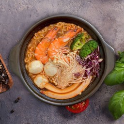 Kimchi Shrimp Noodle