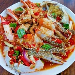 ยำปูม้าสดๆ