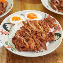 ร้านข้าวหมูทอดน้ำจิ้มแจ๋ว