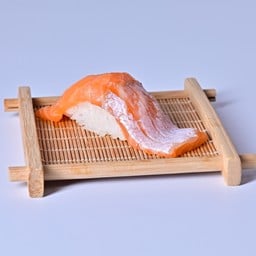 ท้องปลาแซลมอน ซูชิ 1 คำ(SU53)