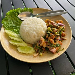 ข้าวลาบหมูกรอบแซ่บ