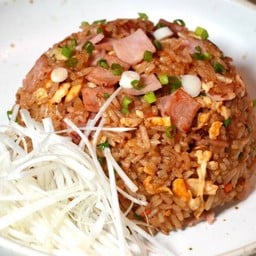 ข้าวผัดแฮมซอสญี่ปุ่น