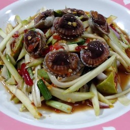 ยำมะม่วงหอยแครง