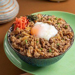 ข้าวหน้าเนื้อวากิว + ไข่ออนเซ็น