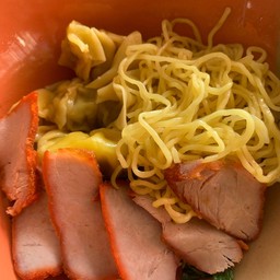 บะหมี่เกี๊ยวหมูแดง