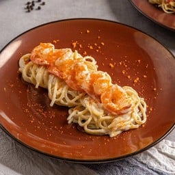 สปาเก็ตตี้ครีมซอสไข่กุ้ง+กุ้ง