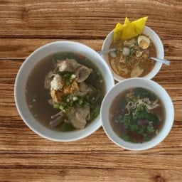 ต้มเลือดหมูวิเชียรชมสาขาสวนตูล