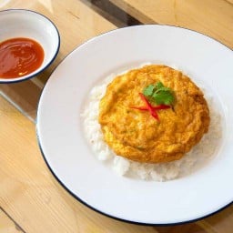 จี๊ดจ๊าด ข้าวไข่เจียว