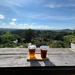 Gui Lah Coffee and organic farm