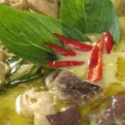 แกงเขียวหวานสะโพกไก่ใส่มะเขือ(กับข้าว)