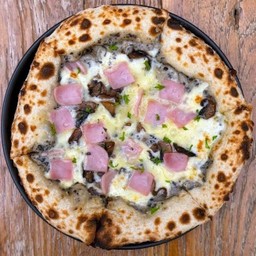 พิซซ่าแฮมเห็ด ทรัฟเฟิลครีม