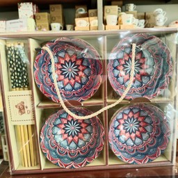 ชุดของขวัญถ้วย 4 ชิ้น+ตะเกียบ 002