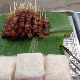 ก๋วยจั๊บญวนอุบลเส้นสดจัดให้ กระเพราไข่ข้นพริกแห้ง